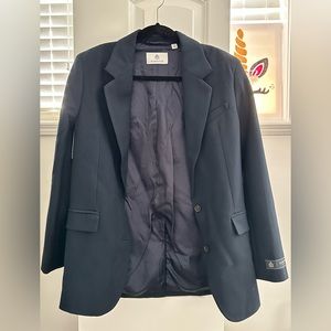 Beautiful blazer, brand new.